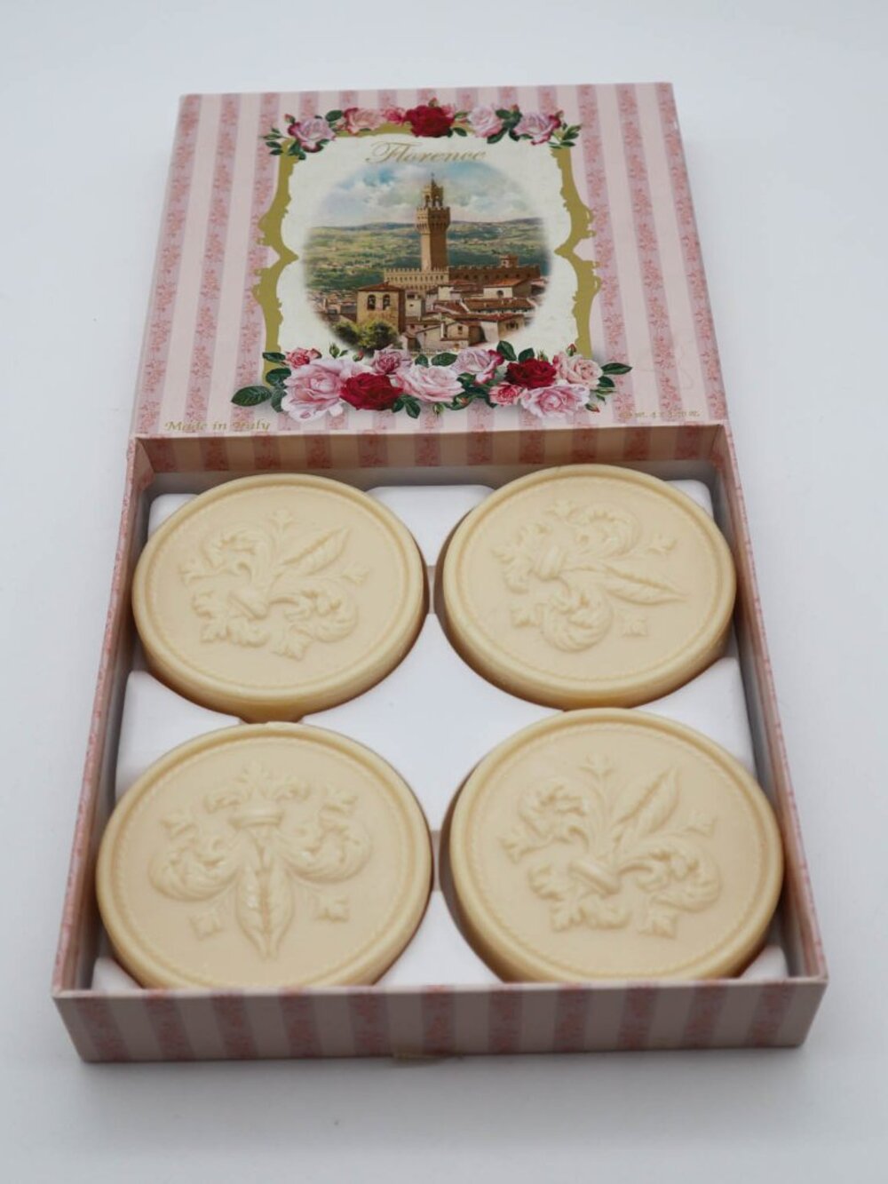 Saponificio Artigianale Fiorentino Rose Scented Handmade Italian Soaps Box of 4